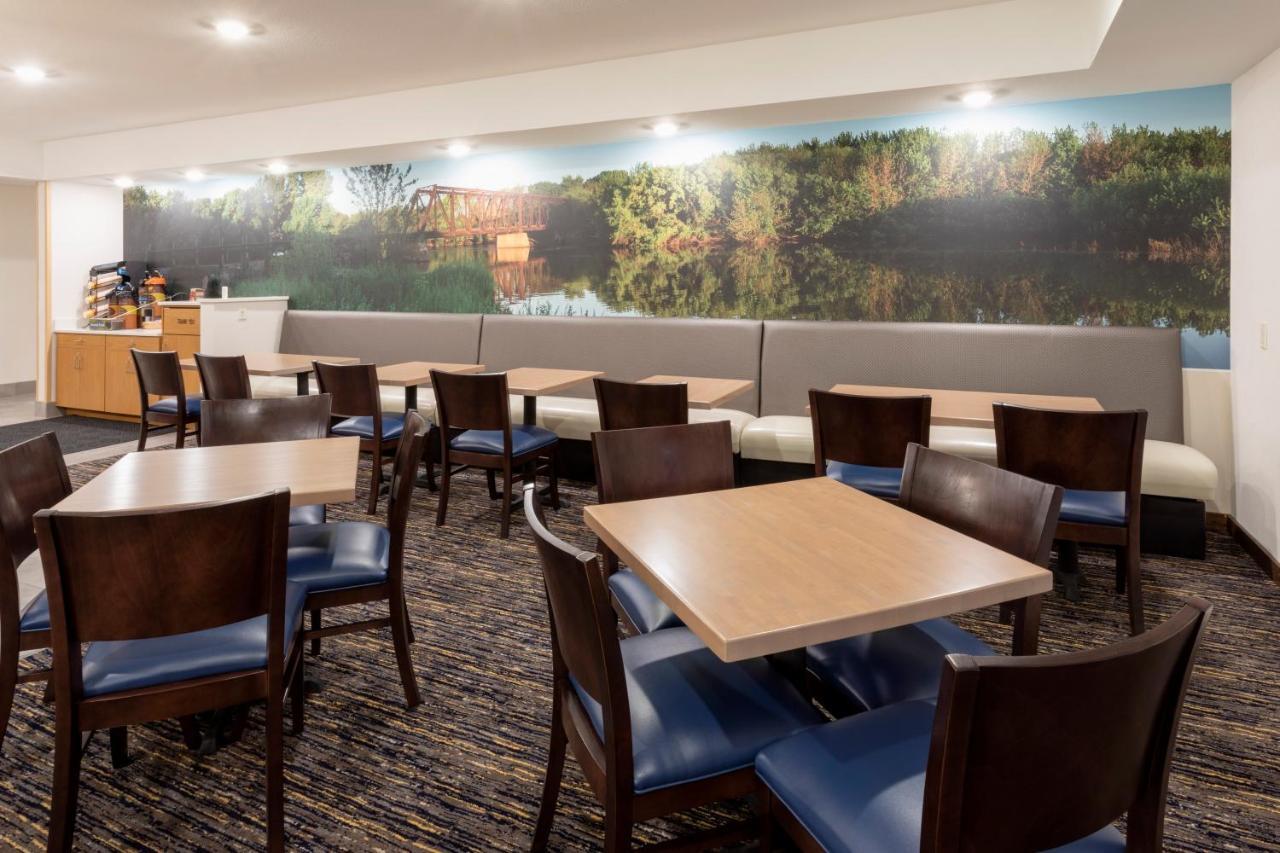 Grandstay Hotel & Suites Rock Valley المظهر الخارجي الصورة